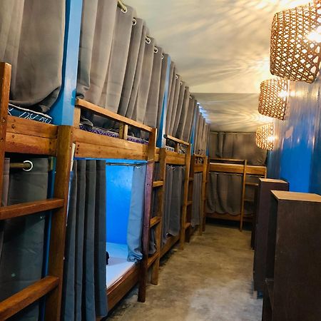 Jaydy Hostel General Luna  Kültér fotó
