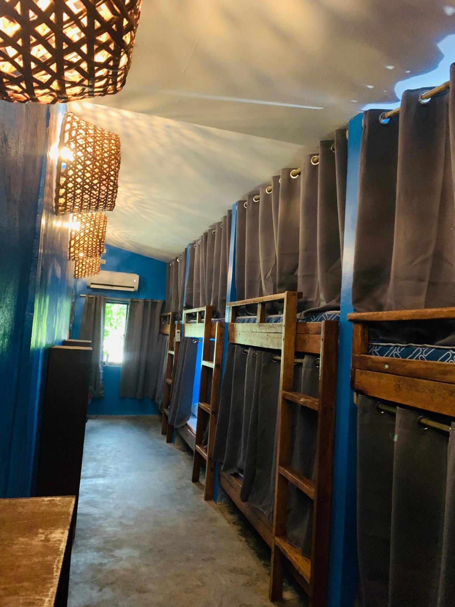 Jaydy Hostel General Luna  Kültér fotó