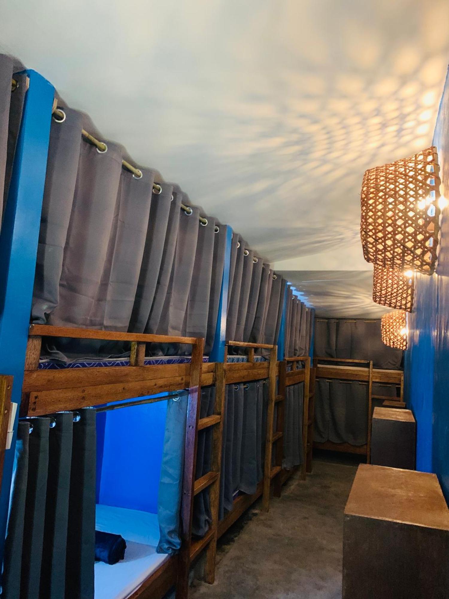 Jaydy Hostel General Luna  Kültér fotó