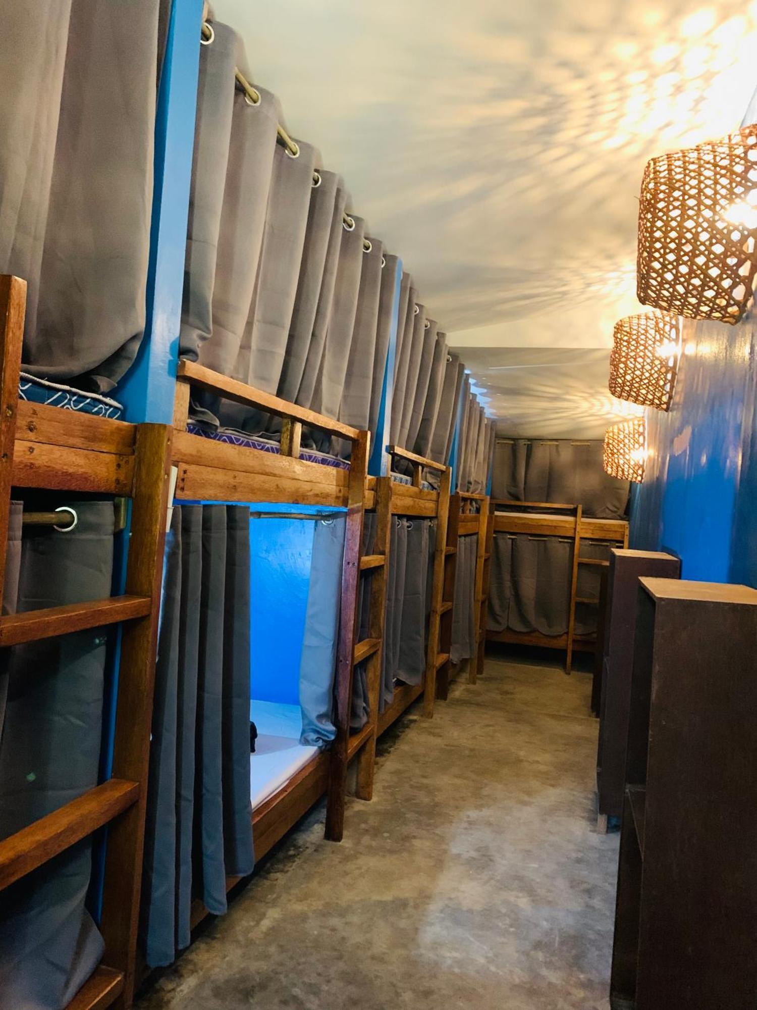Jaydy Hostel General Luna  Kültér fotó